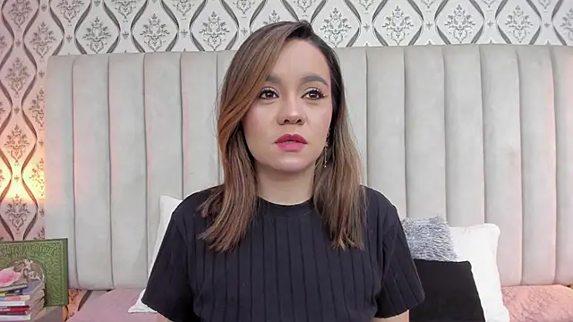 Sky Junne online show from 10-12-25, 05:47