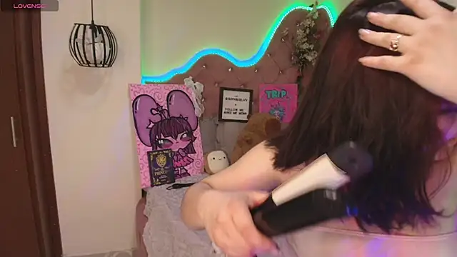 sophiievv online show from 11-05-25, 07:06