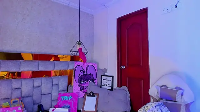 Snapshot of sophiievv chatting on 02-19-26, 06:49 sophiievv online show from 02-19-26, 06:49