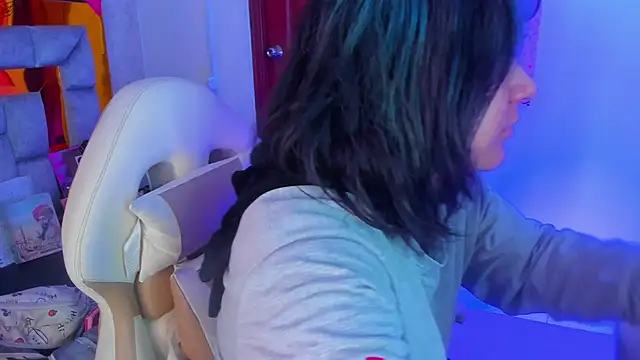 Snapshot of sophiievv chatting on 02-23-26, 07:58 sophiievv online show from 02-23-26, 07:58