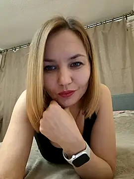 VeroLoverx online show from 11-24-25, 04:40