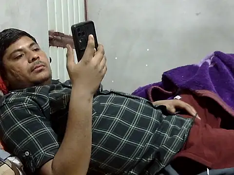 Snapshot of Ajmersingh335512 chatting on 02-15-26, 03:44 Ajmersingh335512 online show from 02-15-26, 03:44