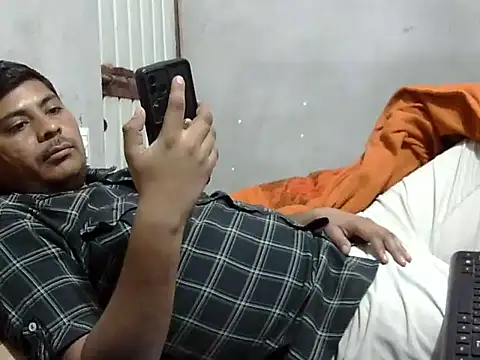 Snapshot of Ajmersingh335512 chatting on 02-14-26, 03:56 Ajmersingh335512 online show from 02-14-26, 03:56