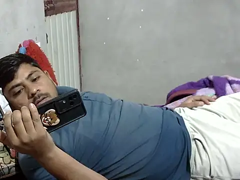 Ajmersingh335512 online show from 04-04-26, 03:18