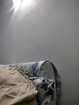 Snapshot of lauflor chatting on 04-16-26, 11:22 lauflor online show from 04-16-26, 11:22