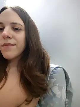 Snapshot of lauflor chatting on 04-15-26, 07:58 lauflor online show from 04-15-26, 07:58