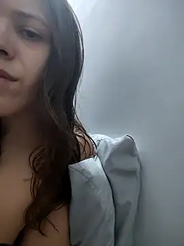 Snapshot of lauflor chatting on 03-26-26, 11:41 lauflor online show from 03-26-26, 11:41