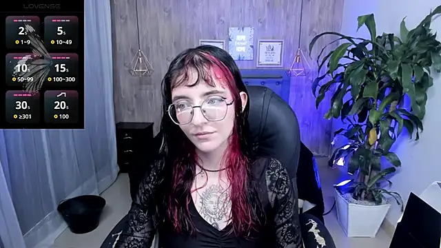 AfroditaLeclair online show from 10-25-25, 05:13