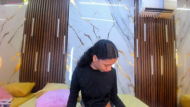 VictoriaDuart online show from 09-22-25, 08:15