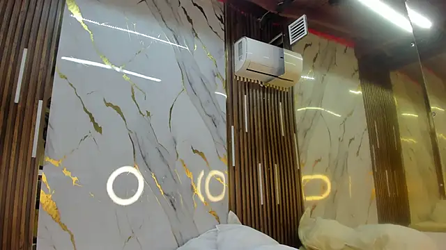 VictoriaDuart online show from 04-10-26, 08:27