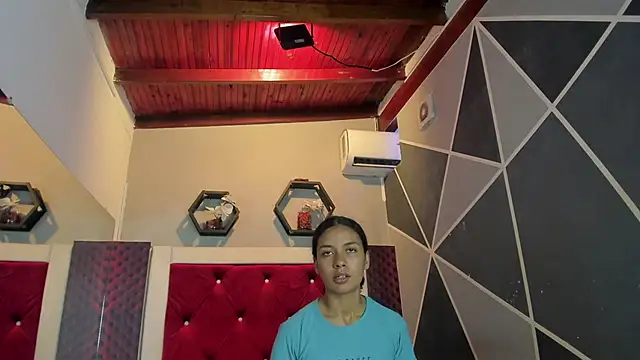 VictoriaDuart online show from 03-22-26, 09:16