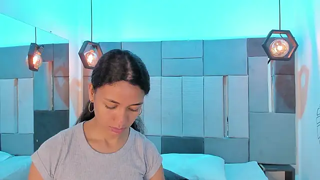 VictoriaDuart online show from 02-07-26, 08:17