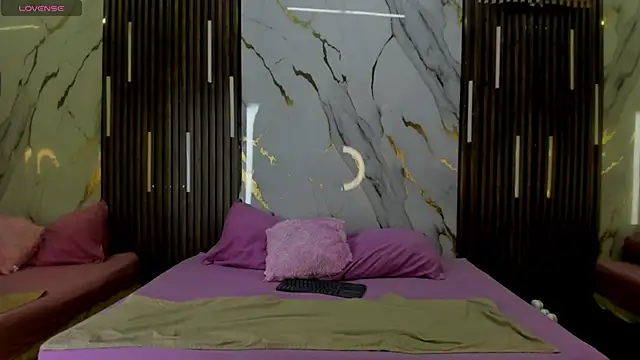 VictoriaDuart online show from 09-10-25, 07:57