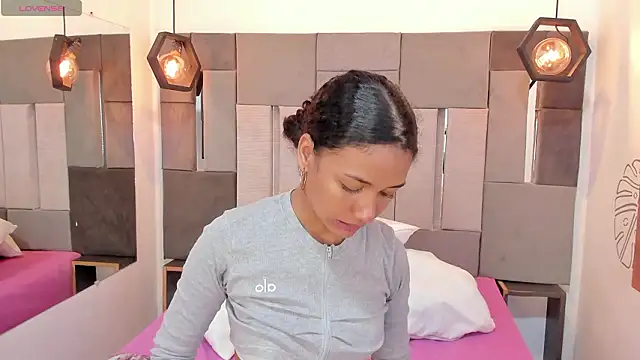 VictoriaDuart online show from 02-06-26, 07:43