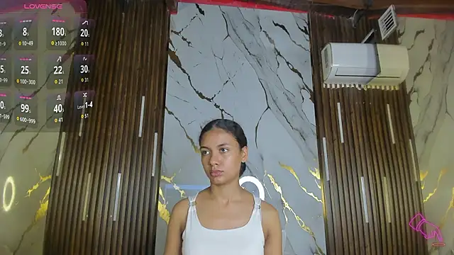 VictoriaDuart online show from 03-11-26, 02:00