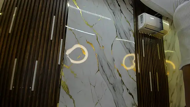 VictoriaDuart online show from 10-22-25, 08:41