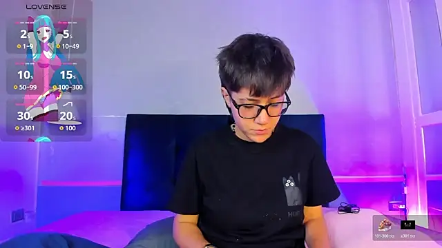 Tsuki Maru online show from 11-14-25, 08:01