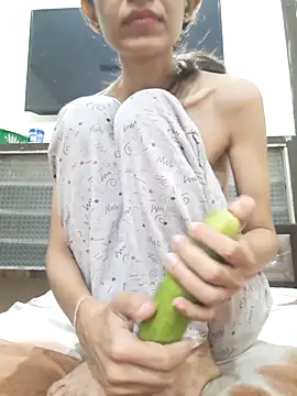 Snapshot of Evneet27_Saavu chatting on 11-15-25, 11:09 Evneet27 Saavu online show from 11-15-25, 11:09