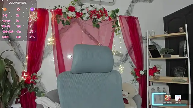 BritanyBrown  online show from 05-12-26, 03:58