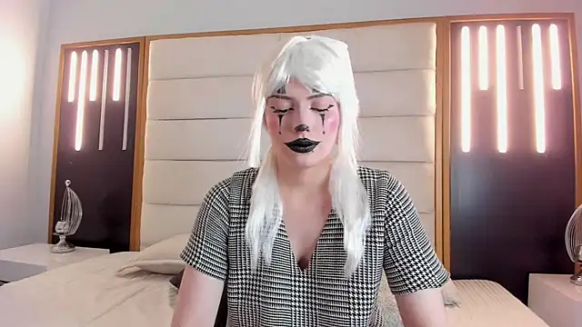 RebecaSnow online show from 10-15-25, 08:50