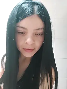 LunaJacobs online show from 04-04-26, 09:21