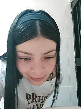 LunaJacobs online show from 11-10-25, 09:53