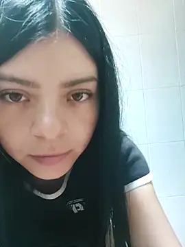 LunaJacobs online show from 04-09-26, 05:19