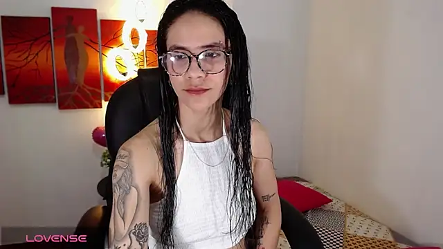 Ashley olivares online show from 09-27-25, 04:57