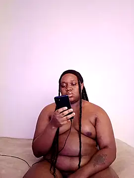 Gyminae online show from 10-29-25, 02:49