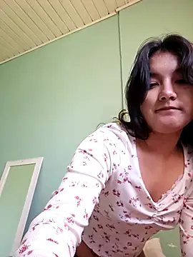 Snapshot of Hellenlin chatting on 09-23-25, 04:14 Hellenlin online show from 09-23-25, 04:14