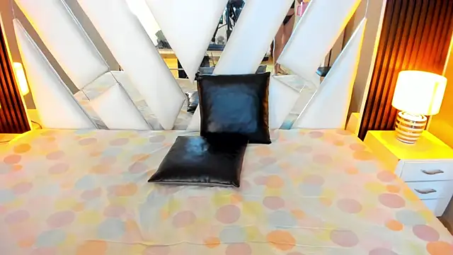 Amy Hottiee online show from 11-12-25, 12:09