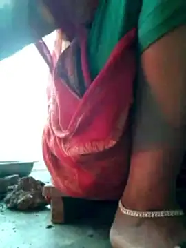 Snapshot of manish_hot473 chatting on 10-28-25, 03:40 manish hot473 online show from 10-28-25, 03:40