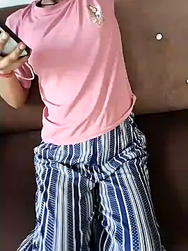 Snapshot of Student_girl2 chatting on 09-28-25, 03:35 Student girl2 online show from 09-28-25, 03:35