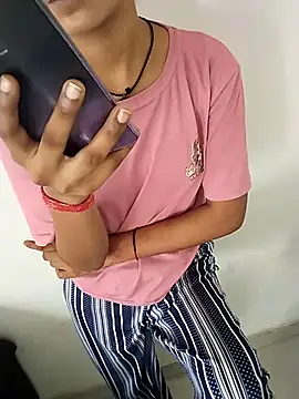 Snapshot of Student_girl2 chatting on 09-25-25, 03:01 Student girl2 online show from 09-25-25, 03:01