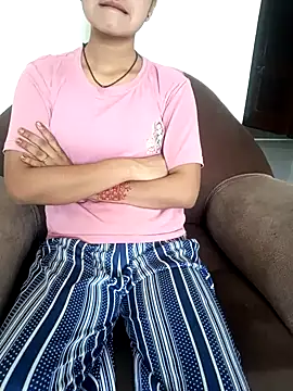 Snapshot of Student_girl2 chatting on 09-15-25, 04:46 Student girl2 online show from 09-15-25, 04:46