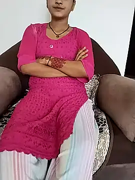 Snapshot of Student_girl2 chatting on 09-11-25, 04:45 Student girl2 online show from 09-11-25, 04:45