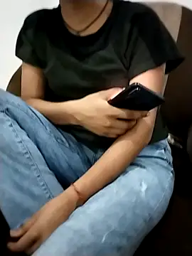 Snapshot of Student_girl2 chatting on 09-30-25, 04:35 Student girl2 online show from 09-30-25, 04:35