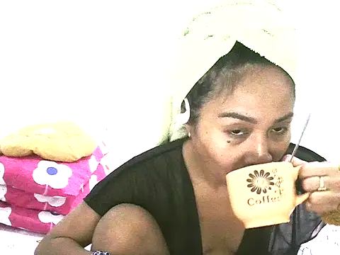 cutielhon online show from 10-16-25, 07:38