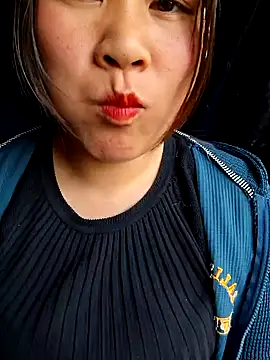 Snapshot of ALIENHR38 chatting on 02-14-26, 03:29 ALIENHR38 online show from 02-14-26, 03:29