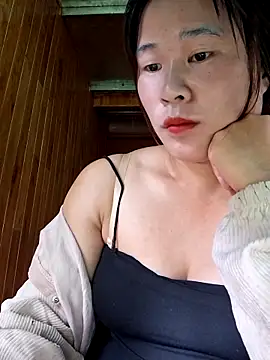 Snapshot of ALIENHR38 chatting on 09-13-25, 01:05 ALIENHR38 online show from 09-13-25, 01:05