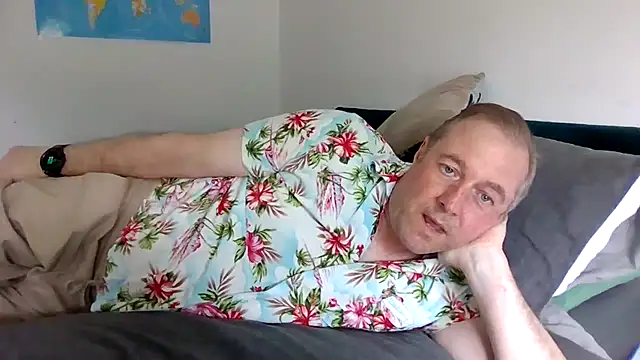 Snapshot of JayPal722 chatting on 06-21-26, 10:21 JayPal722 online show from 06-21-26, 10:21
