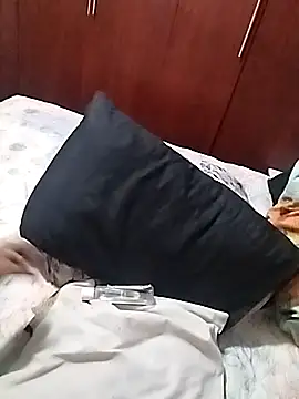 hemilynthomas2467 online show from 04-12-26, 10:29