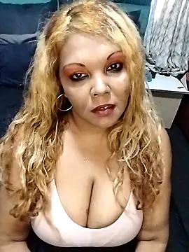 hemilynthomas2467 online show from 12-19-25, 12:18