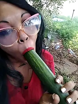 hemilynthomas2467 online show from 05-22-26, 10:24