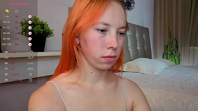JuliannaWenger online show from 09-16-25, 04:41
