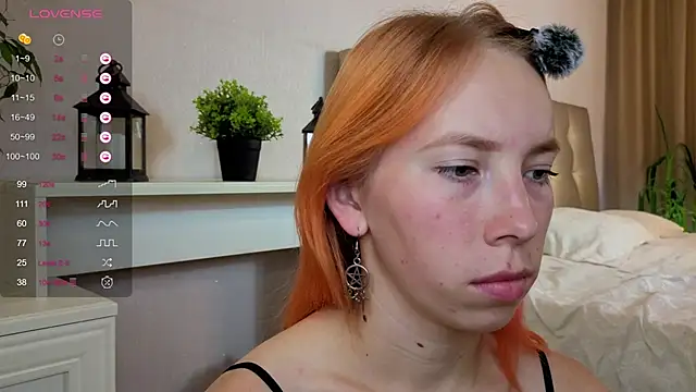 JuliannaWenger online show from 09-22-25, 04:35