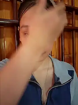 ChiecumBae online show from 09-19-25, 01:20