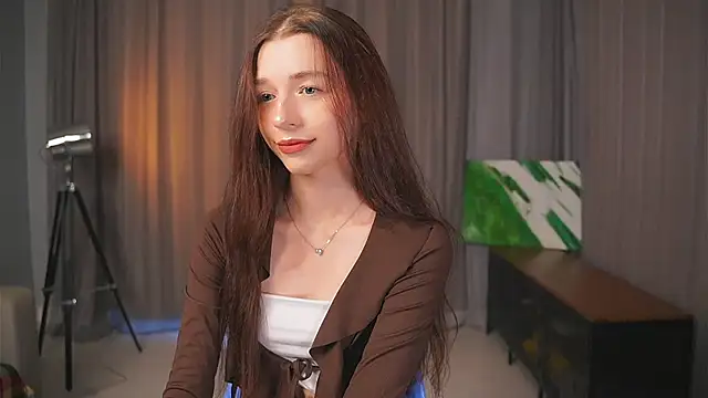 Snapshot of RoxieBolich chatting on 09-20-25, 01:38 RoxieBolich online show from 09-20-25, 01:38