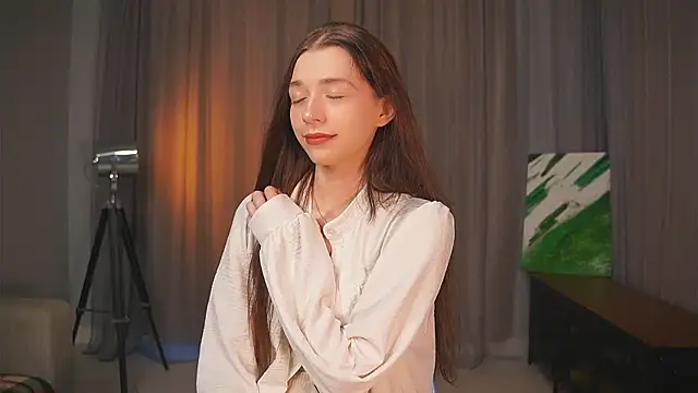 Snapshot of RoxieBolich chatting on 09-26-25, 01:40 RoxieBolich online show from 09-26-25, 01:40
