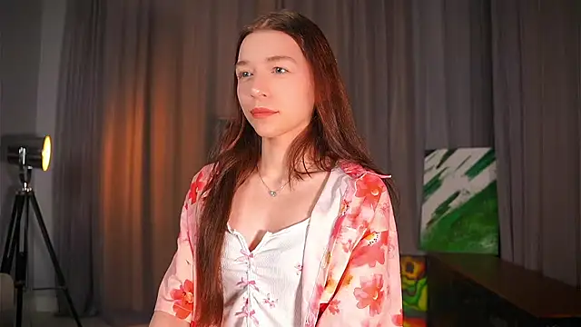 Snapshot of RoxieBolich chatting on 10-05-25, 01:35 RoxieBolich online show from 10-05-25, 01:35
